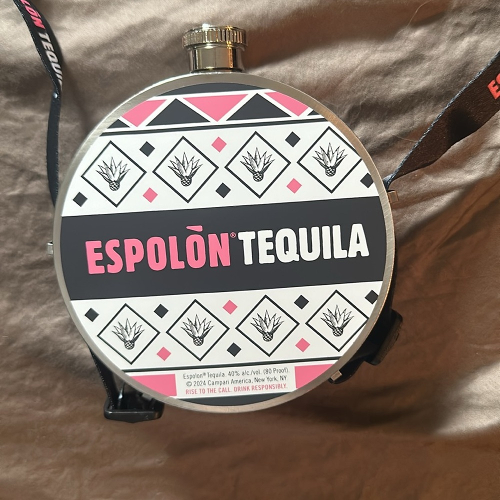 Flask - Picture 2 of 4